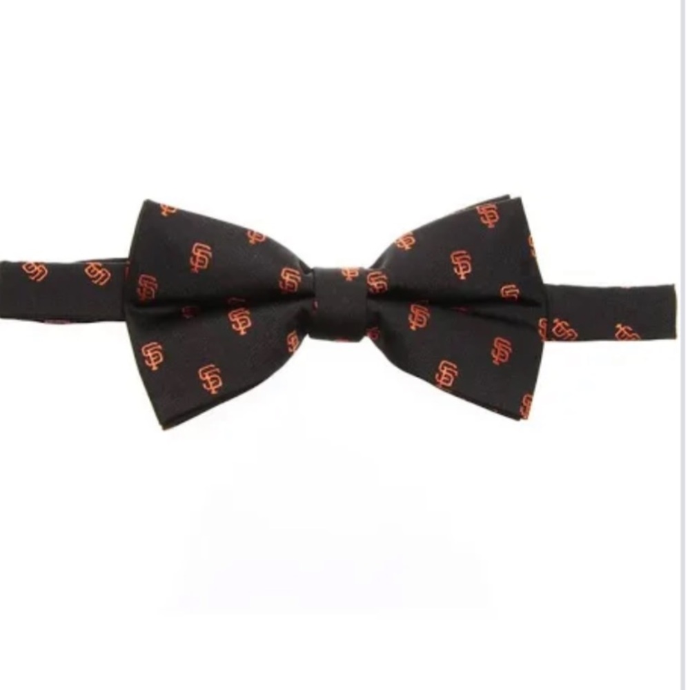 MLB San Francisco Giants bow tie.